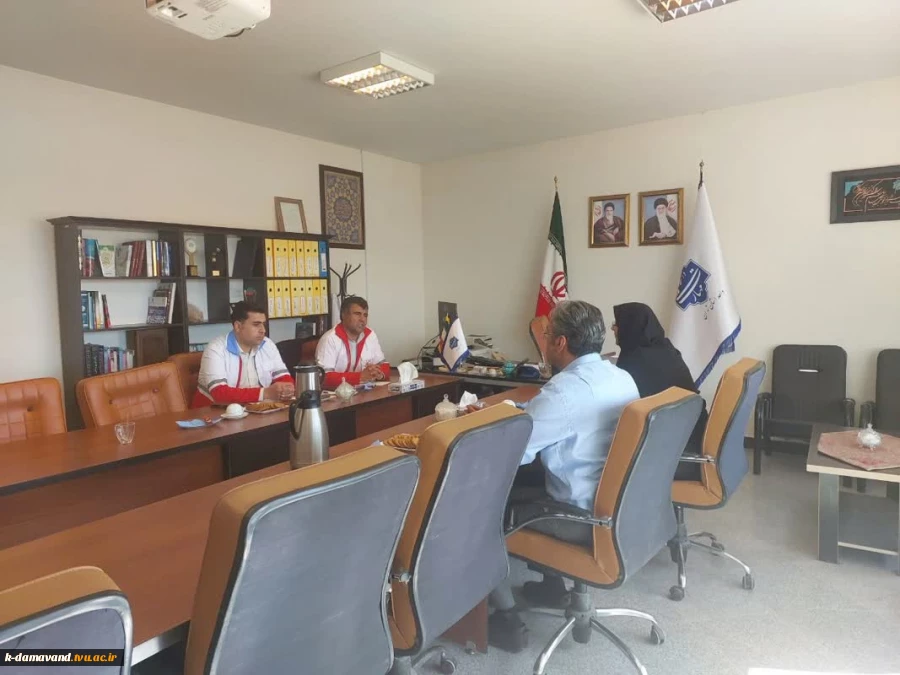 جلسه هماهنگی تشکیل کانون دانشجویی هلال احمر آموزشکده کشاورزی دماوند 3
