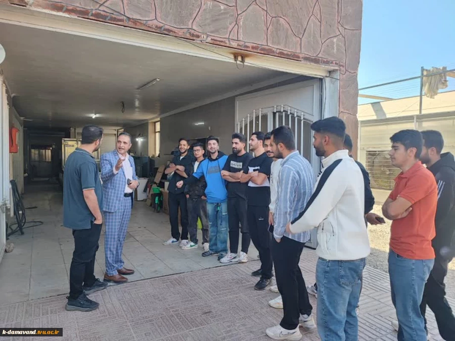 بازدید دانشجویان کارشناسی مهندسی تولیدات گیاهی-باغبانی از مجتمع گلخانه ای رز لند 5