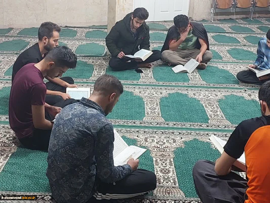 برگزاری مراسم انس با قرآن به مناسبت هفته قرآن و عترت در آموزشکده کشاورزی دماوند 6