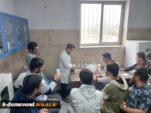 ساخت کرم های آبرسان و مرطوب کننده گیاهان دارویی در آموزشکده کشاورزی دماوند 7