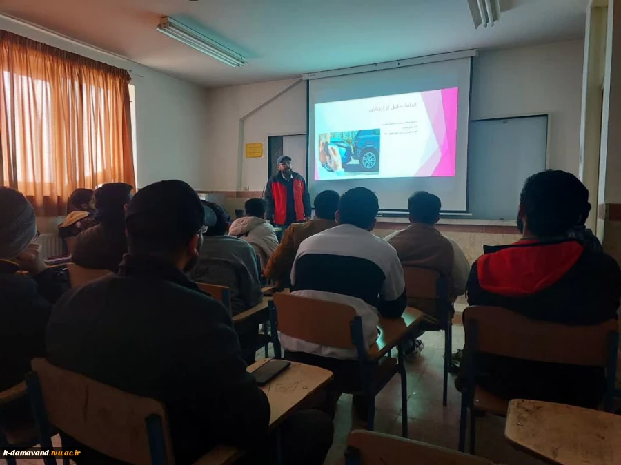 برگزاری کلاس آموزش مقدماتی امداد و نجات هلال احمر در آموزشکده کشاورزی دماوند 3