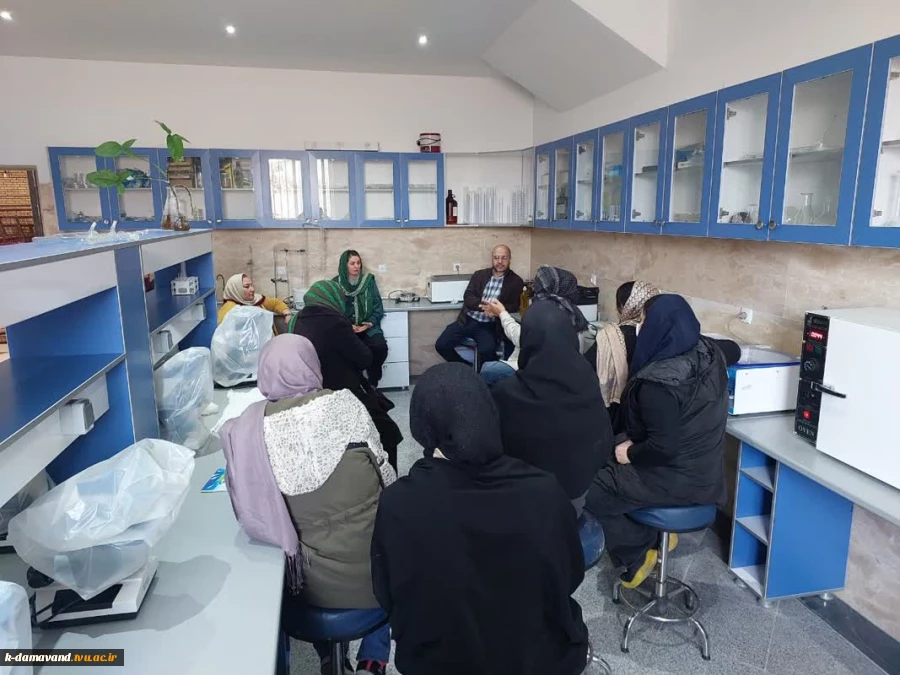 برگزاری اولین دوره آموزش های آزاد فرآوری گیاهان دارویی با همکاری بهزیستی شهرستان دماوند 3