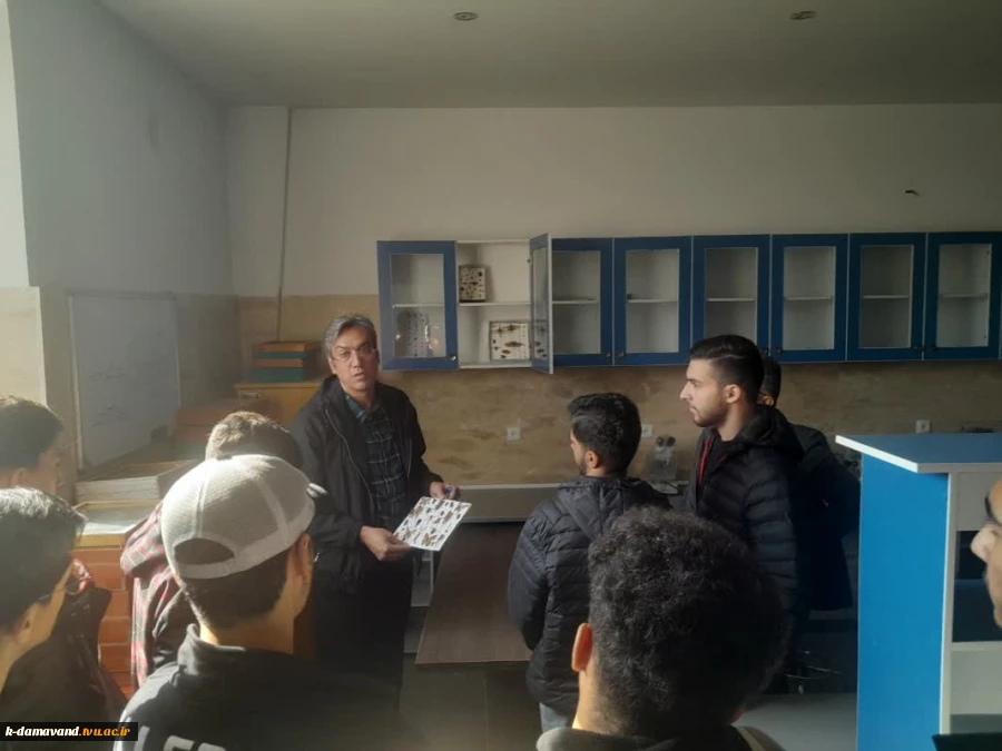 بازدید دانش آموزان مدارس و هنرستان های شهرستان از امکانات آموزشکده کشاورزی دماوند  9